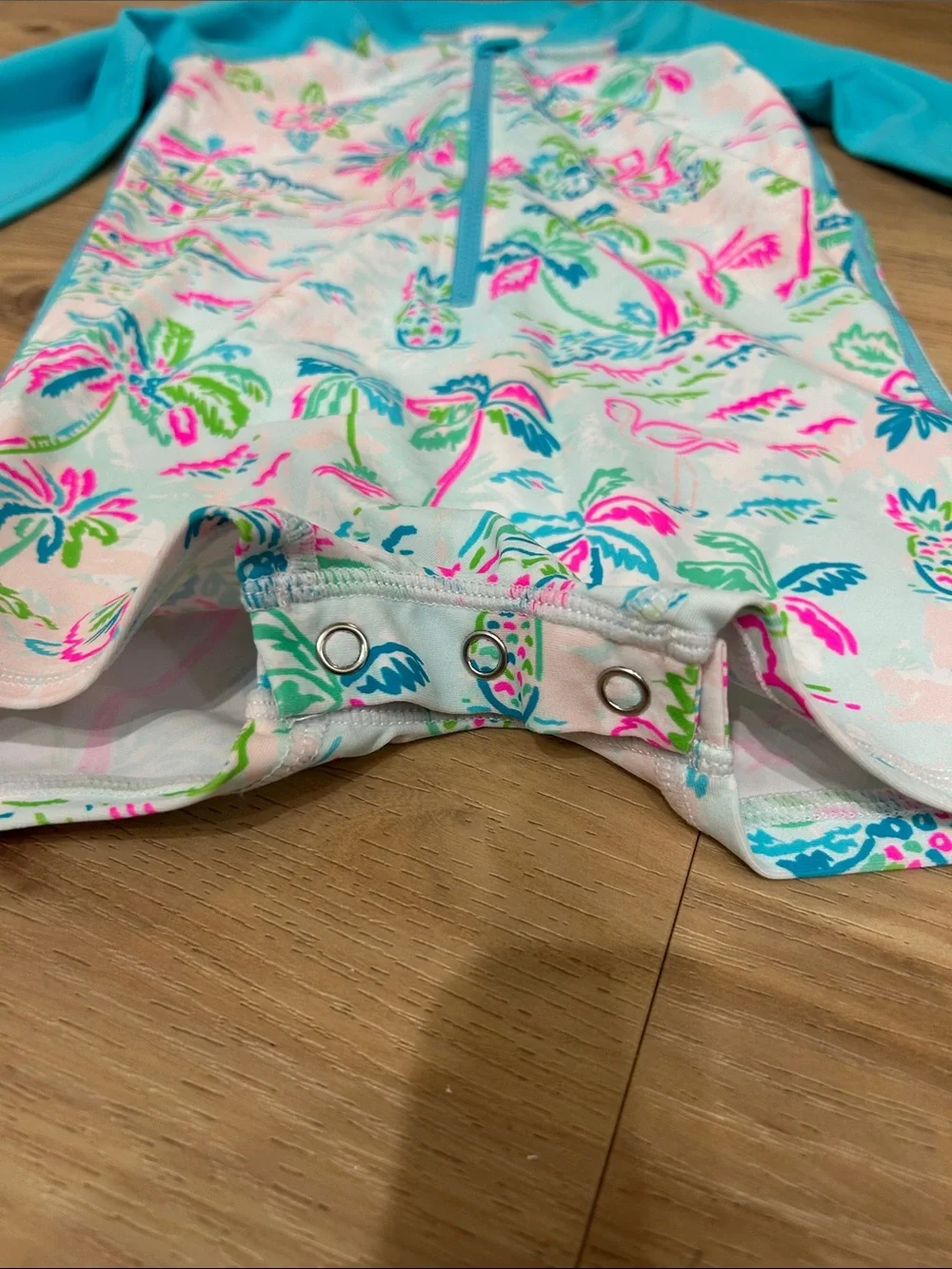 Girls' Long-Sleeve Tropical Zip Rashguard Swimsuit - Aqua